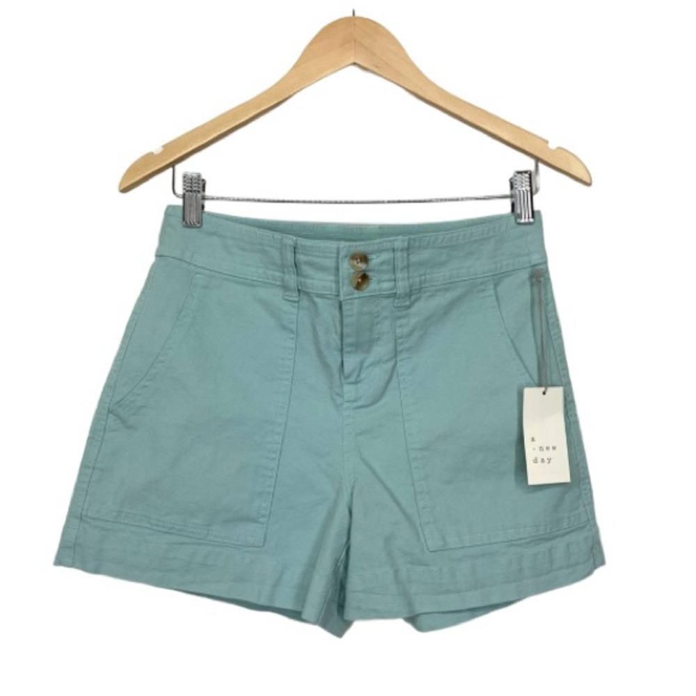 A New Day High Rise Mint Green Double Button Large Pocket Preppy Shorts Nwt